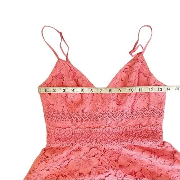Ever New Selma Deep V Spiced Lace Mini Prom Dress Pale Soft Pink Size 2 - Picture 6 of 14